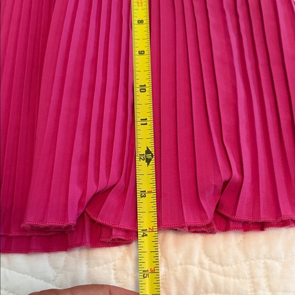 Garb - Vibrant Dark Pink Pleated Skort. Great for tennis/gold. Size 11-12. - Picture 5 of 8